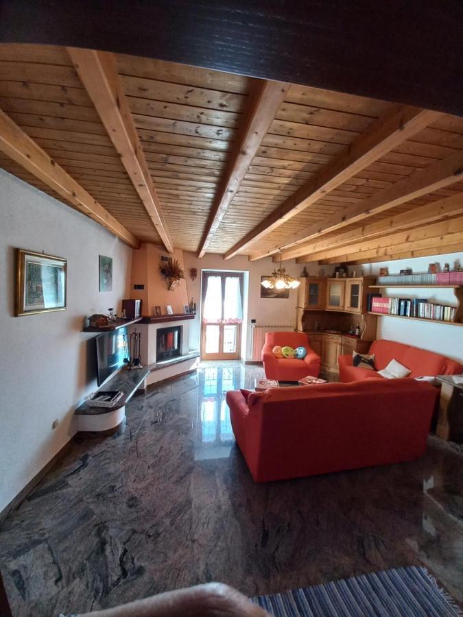 Casa Vacanza Da Ghislin Teglio Luaran gambar