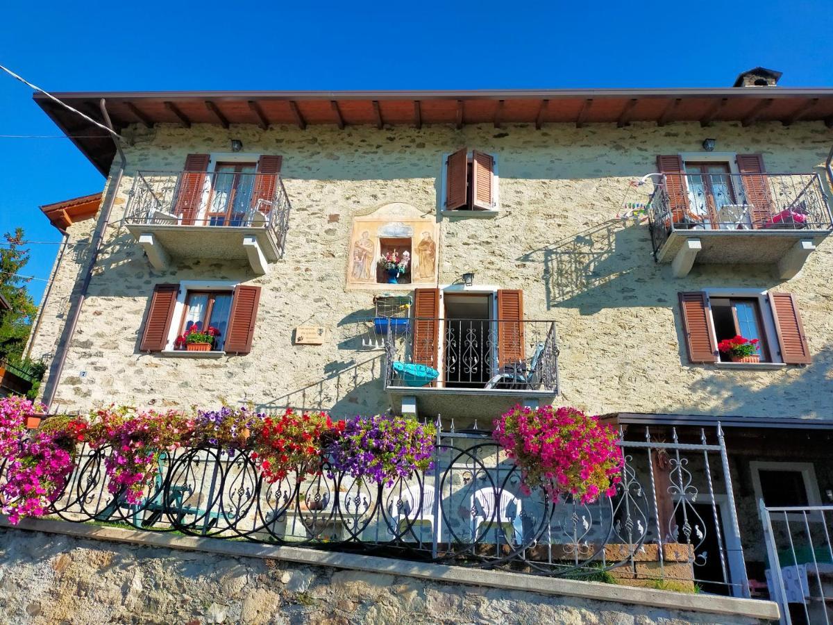 Casa Vacanza Da Ghislin Teglio Luaran gambar
